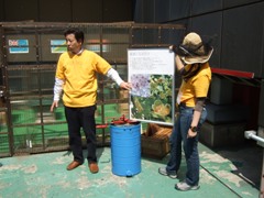 銀座で養蜂見学に参加）