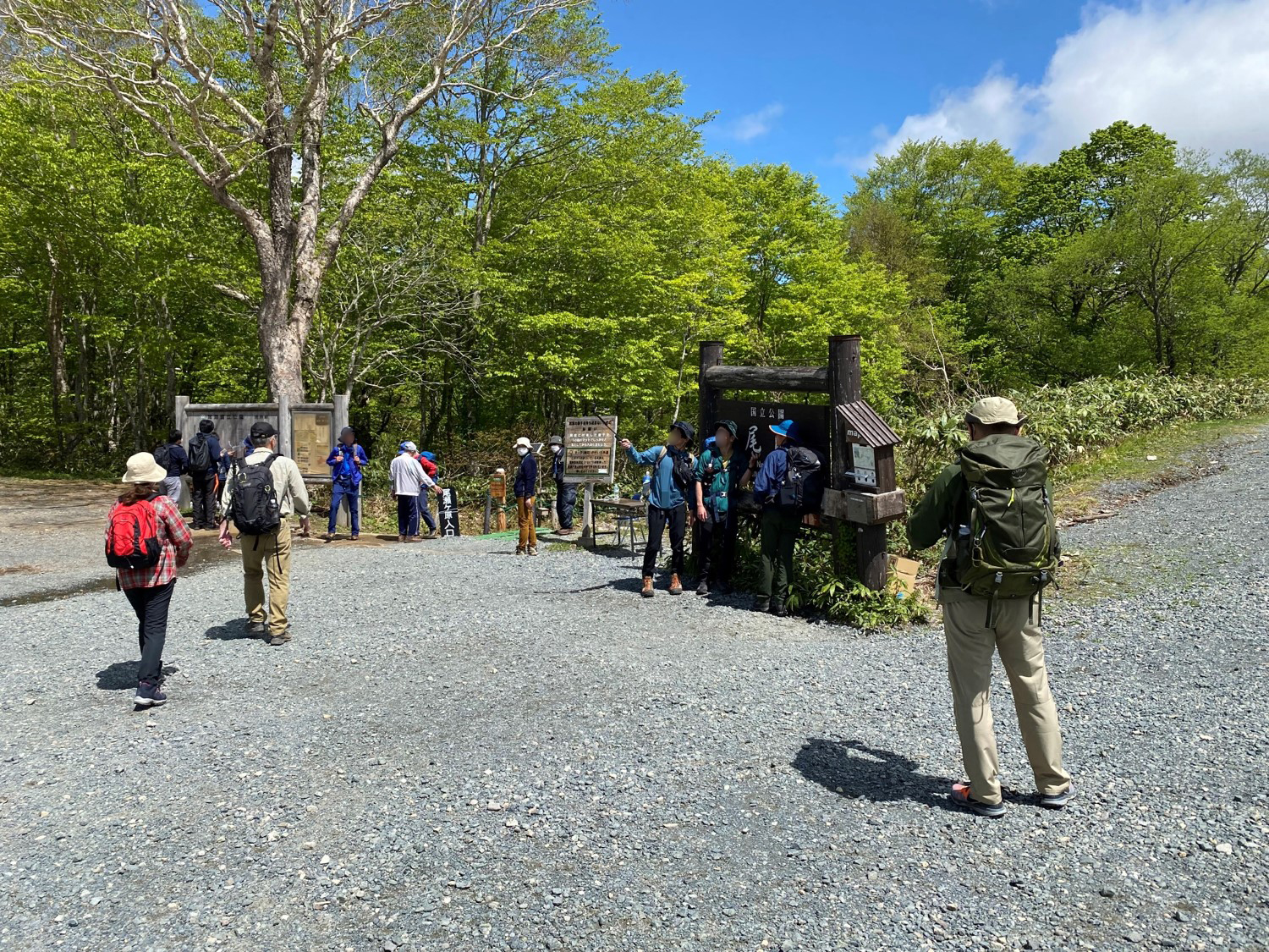 コロナ禍に調査員として旅行者に接した尾瀬鳩待峠登山口でのアンケート調査現場