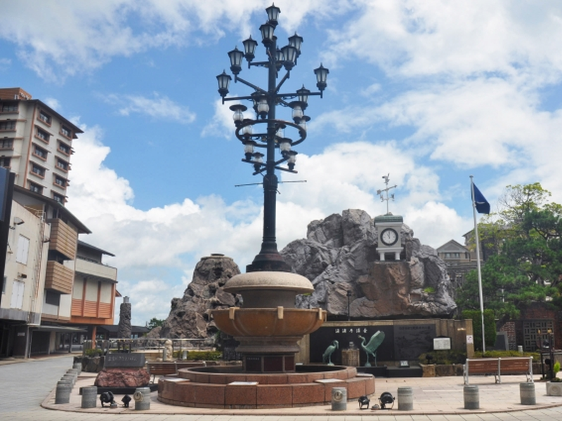 入湯税超過課税及び宿泊税の導入に関する全国温泉地の動向調査業務（2024年度）